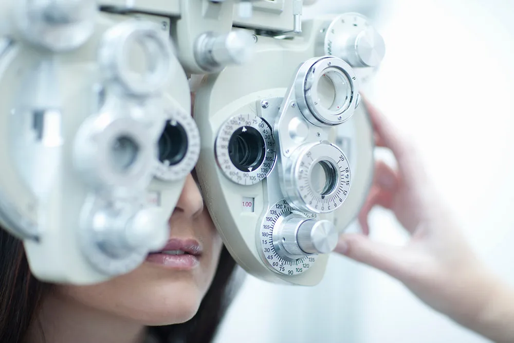 Eyes On The Prize: Protect Your Vision With the 20/20/20 Rule